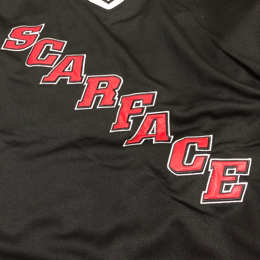 Scarface - Picture 2 of 16